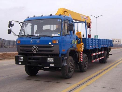 程力專用汽車股份銷售十八分公司 隨車起重運(yùn)輸車，專業(yè)運(yùn)輸解決方案的可靠選擇